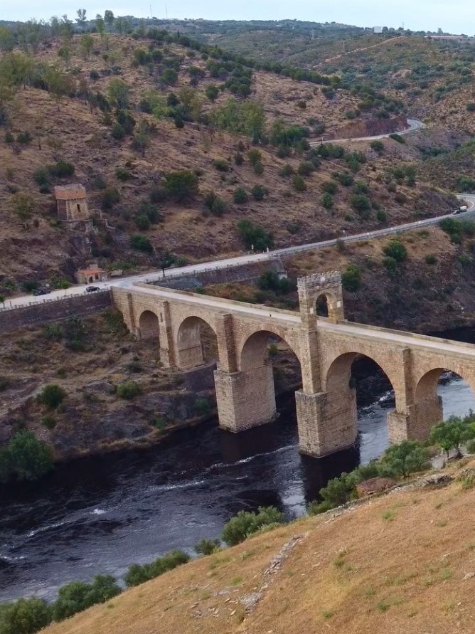 Muestreo de calidad de las aguas en arroyo Correcillas